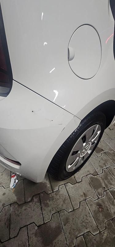 Gebraucht VW up! Beats 60 PS (44 kW) 2019 Weiß Kleinwagen