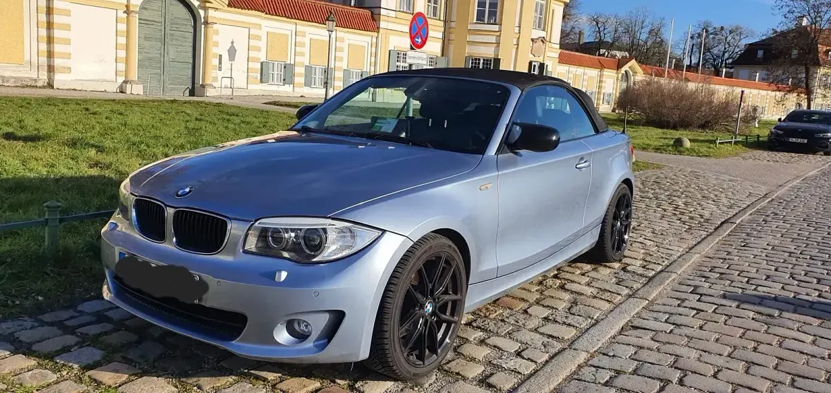 Gebraucht BMW 118 Cabriolet 143 PS (105 kW) 2012 Blau Cabrio