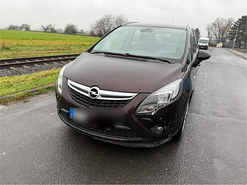 Braun Gebraucht 2012 Opel Zafira Van / Kleinbus | 4.800 € (Superpreis) - Bild 1/4