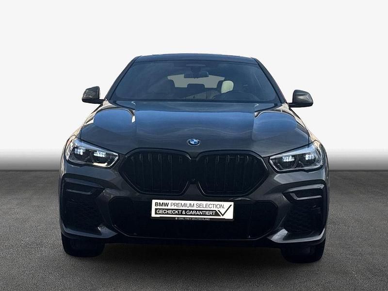 Gebraucht BMW X6 M50 Sport Line 530 PS (389 kW) 2022 Braun SUV