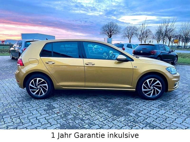 Gebraucht VW Golf VII Join 110 PS (80 kW) 2018 Gelb Limousine