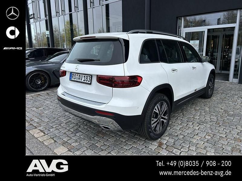 Gebraucht Mercedes GLB200 Progressive 150 PS (110 kW) 2026 Weiß SUV