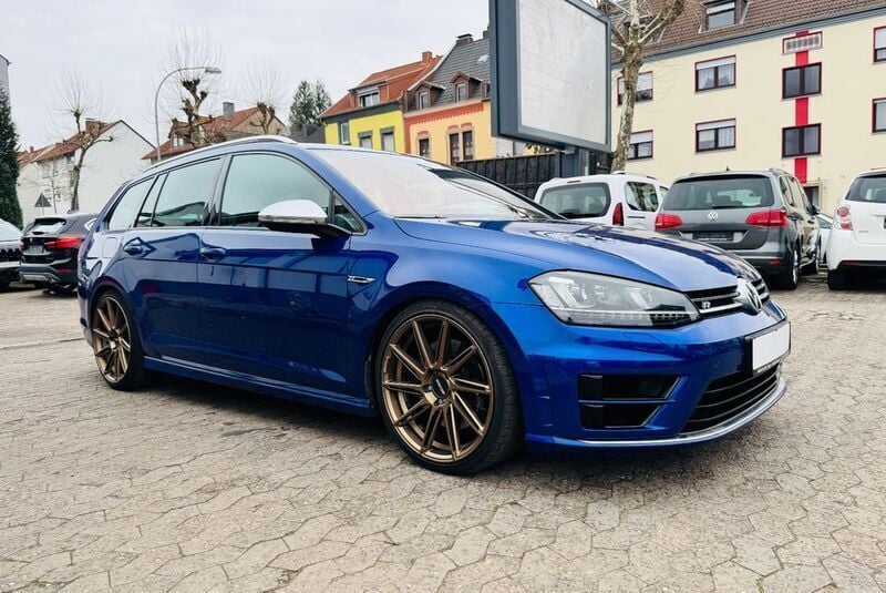 Lapiz blue metallic Gebraucht 2016 VW Golf VII R Kombi | 20.400 € (Guter Preis) - Bild 1/4