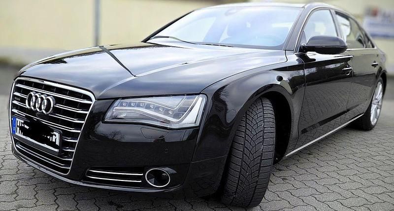 Gebraucht Audi A8L Ambiente 351 PS (258 kW) 2012 Schwarz Limousine