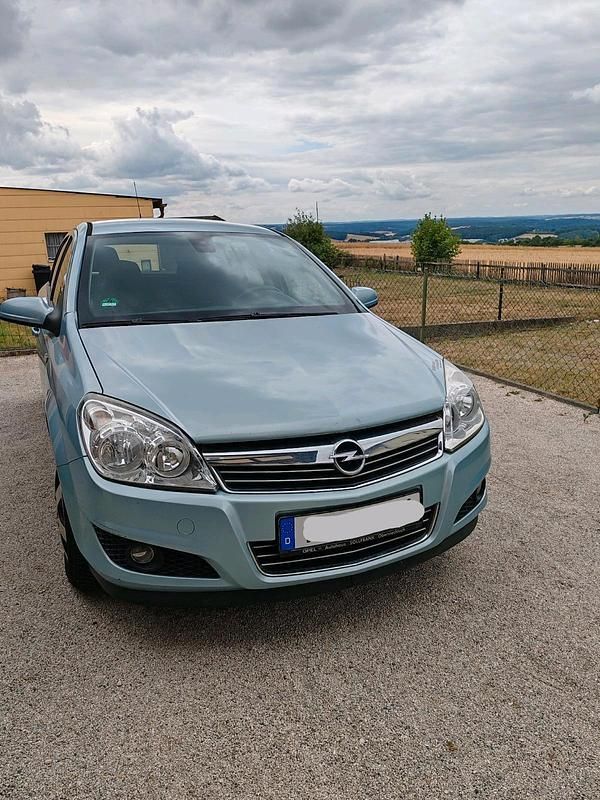 Gebraucht 2010 Opel Astra Limousine | 1.500 € (Superpreis) - Bild 1/4