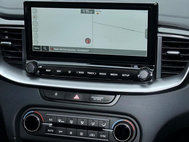 Gebraucht Kia Ceed 140 PS (102 kW) 2025 Schwarz Kleinwagen