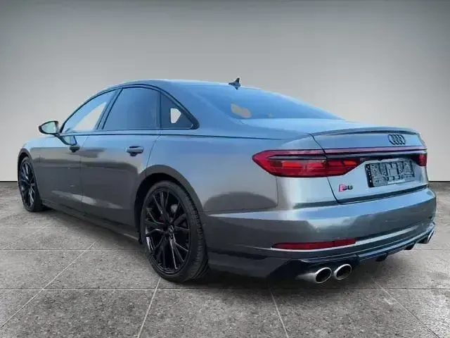 Gebraucht Audi S8 Sport 571 PS (419 kW) 2024 Grau Limousine