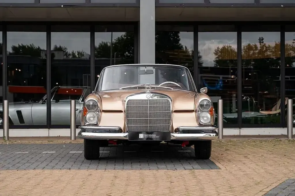 Gebraucht Mercedes W111 152 PS (111 kW) 1963 Beige Cabrio