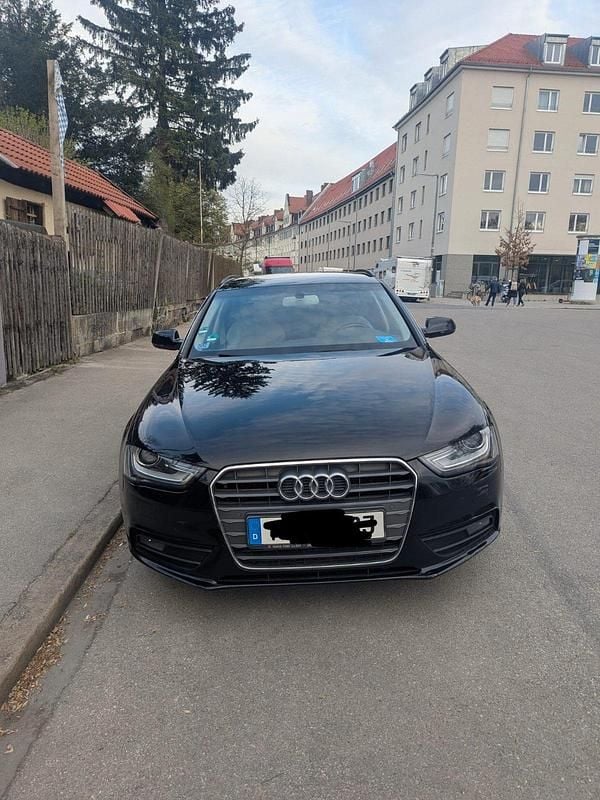 Gebraucht Audi A4 Ambiente 150 PS (110 kW) 2013 Schwarz Kombi