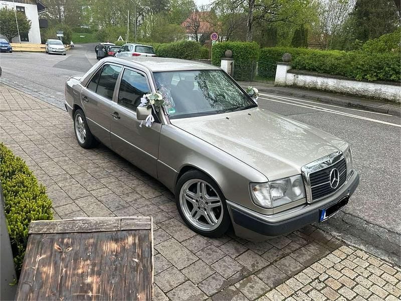 Gebraucht Mercedes E320 220 PS (161 kW) 1994 Limousine