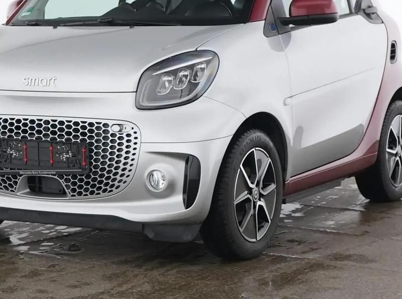 Gebraucht Smart ForTwo Coupé Passion Exclusive 60 kW (82 PS) 2024 Silber Kleinwagen