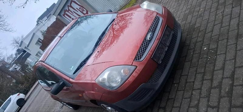 Gebraucht Ford Fiesta 69 PS (50 kW) 2007 Rot Kleinwagen