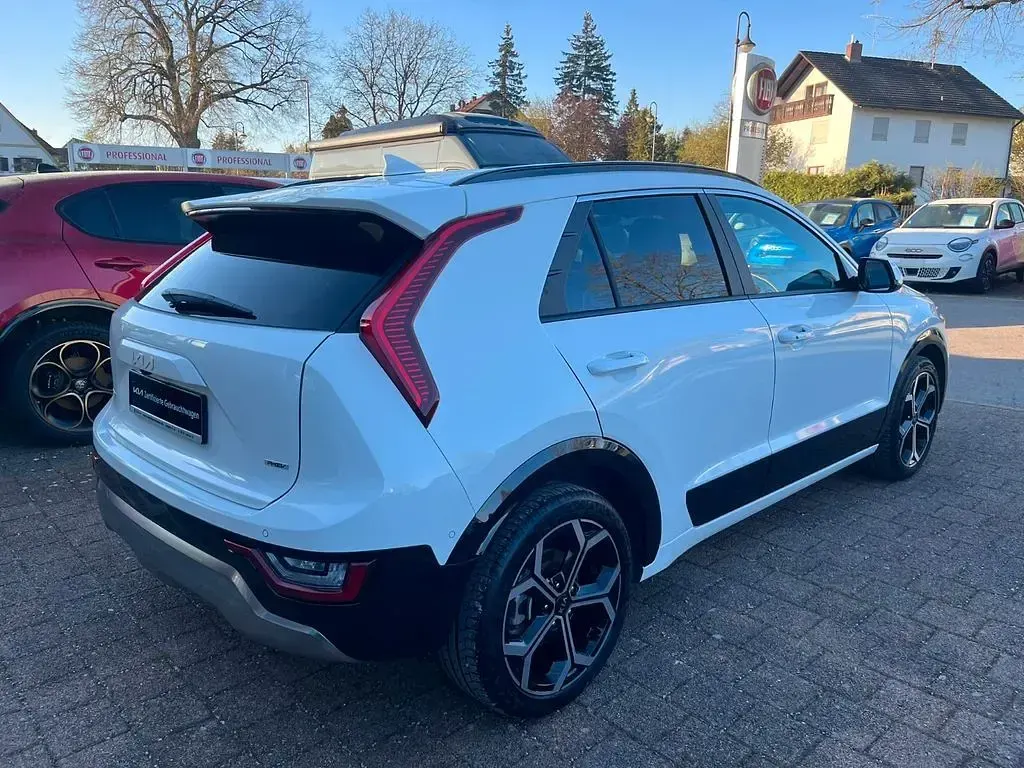 Gebraucht Kia Niro Comfort 92 PS (67 kW) 2025 Weiß SUV