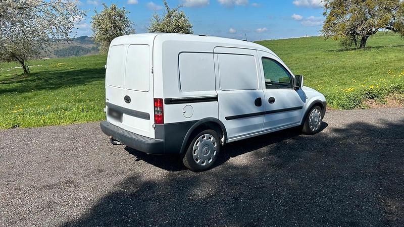 Second-hand Opel Combo 100 CP (73 kW) 2007 Alb Monovolum