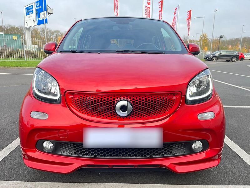Używany Smart ForFour Brabus 90 KM (66 kW) 2018 Czerwony Hatchback
