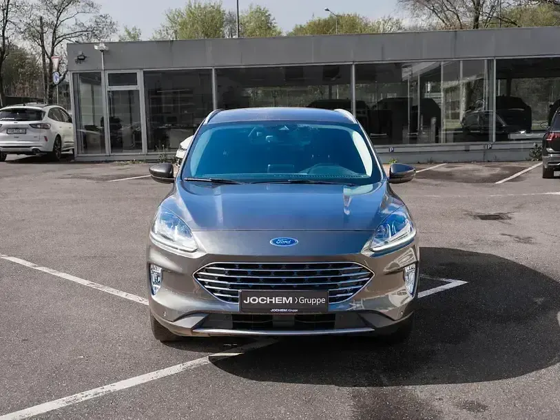 Używany Ford Kuga Titanium 225 KM (165 kW) 2022 Szary SUV