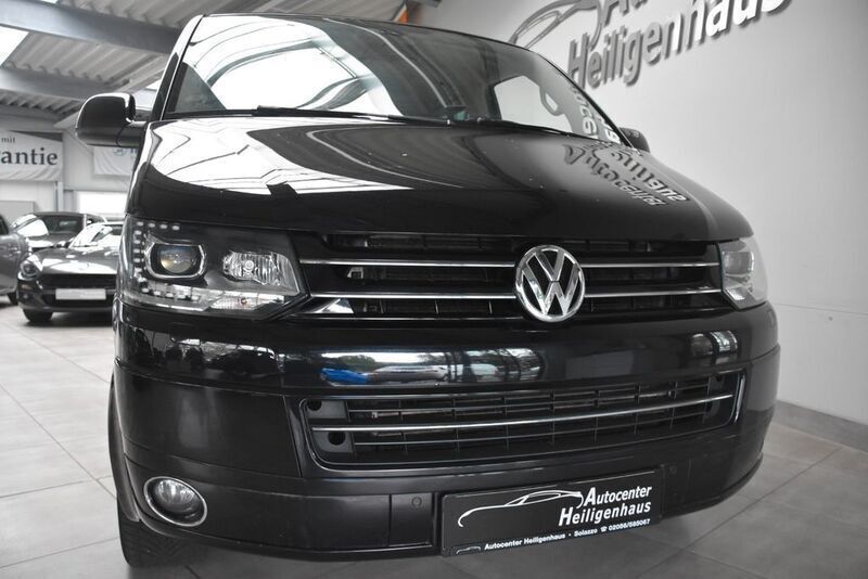 Deep black perleffekt Gebraucht 2014 VW T5 Highline Van | 26.980 € - Bild 1/4