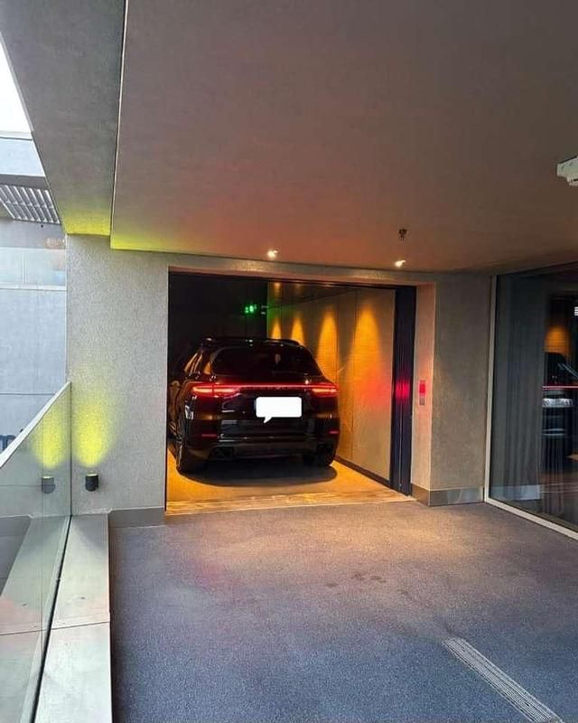 Gebraucht Porsche Cayenne S 441 PS (324 kW) 2018 Schwarz SUV