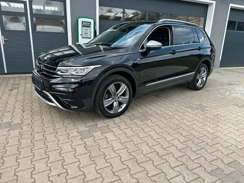 Gebraucht VW Tiguan Allspace Elegance 190 PS (139 kW) 2022 Schwarz SUV
