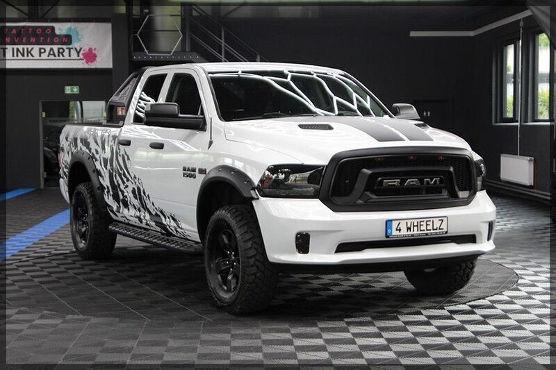 Weiß Gebraucht 2019 Dodge Ram Abholung | 36.999 € - Bild 1/4
