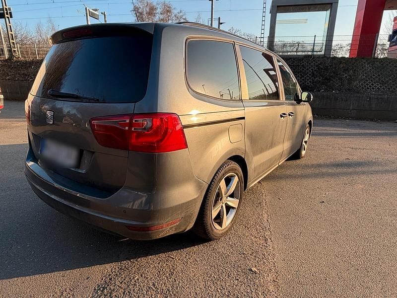 Gebraucht Seat Alhambra 140 PS (102 kW) 2012 Grau Van / Kleinbus