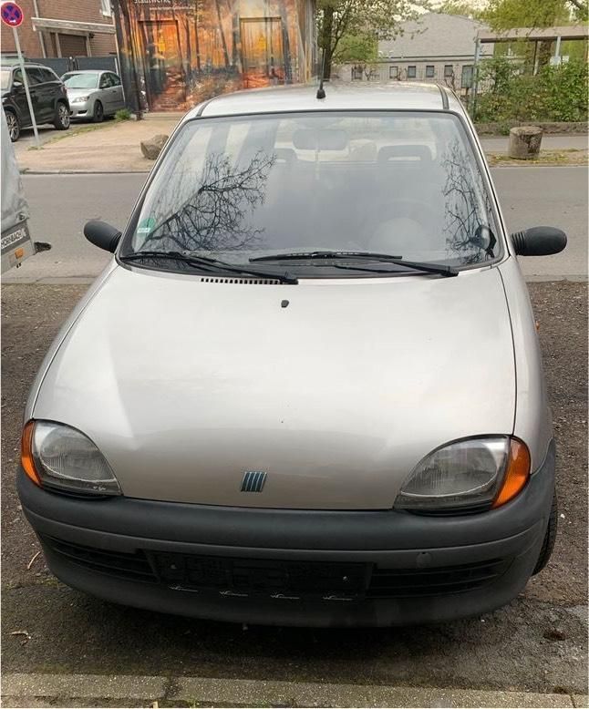 Silber Gebraucht 1999 Fiat Seicento Kleinwagen | 350 € (Guter Preis) - Bild 1/4