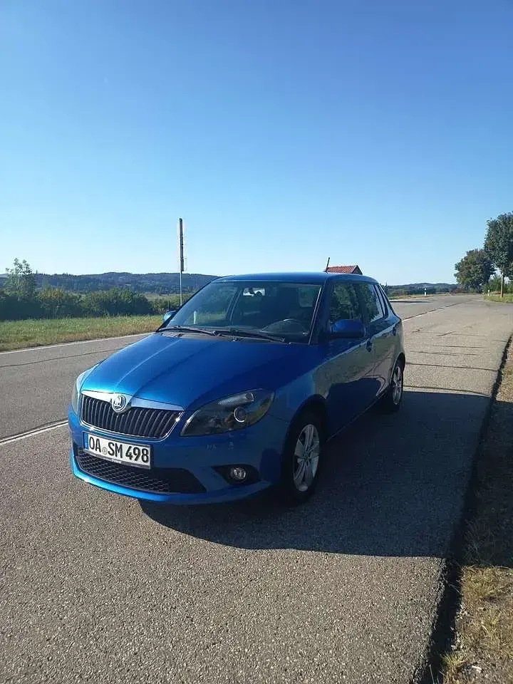 Gebraucht Skoda Fabia Ambition 86 PS (63 kW) 2014 Blau Kleinwagen
