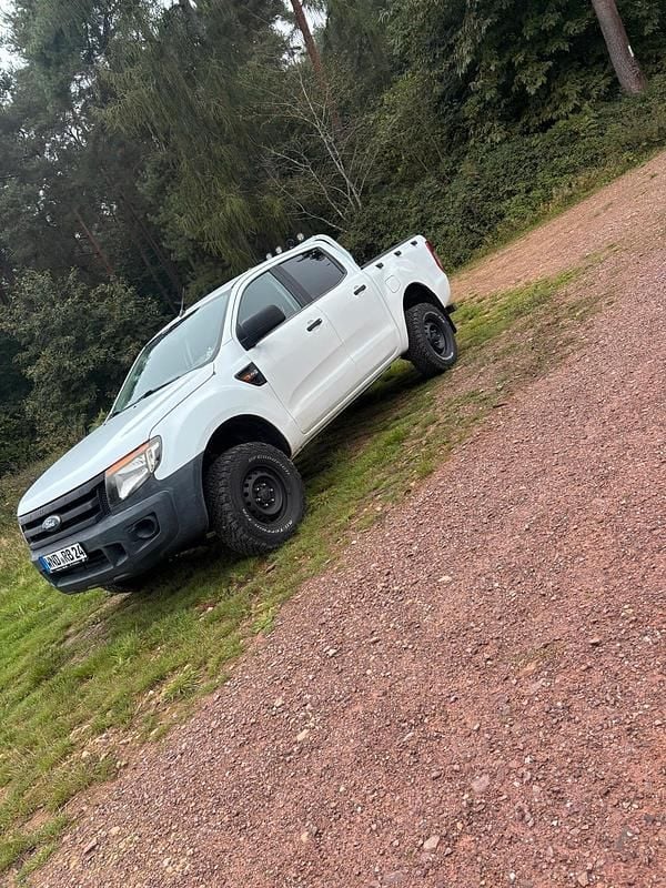 Weiß Gebraucht 2012 Ford Ranger Abholung | 11.000 € (Superpreis) - Bild 1/4