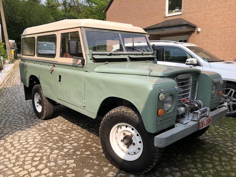 Grün Gebraucht 1981 Land Rover 2 SUV | 22.500 € - Bild 1/4