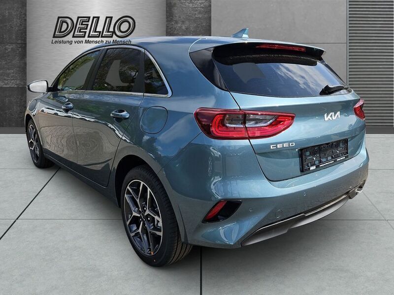 Gebraucht Kia Ceed Style 140 PS (102 kW) 2025 (usg) yucca steel gray m Kleinwagen