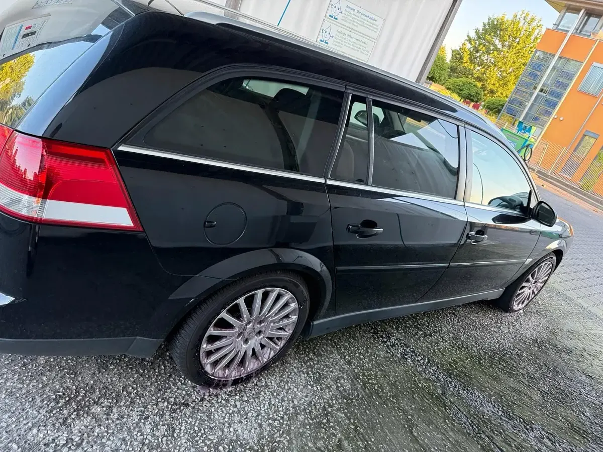 Gebraucht Opel Vectra 230 PS (169 kW) 2006 Schwarz Kombi
