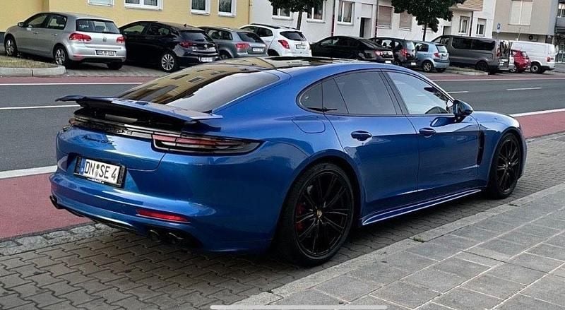 Blau Gebraucht 2019 Porsche Panamera GTS Limousine | 71.800 € (Guter Preis) - Bild 1/4