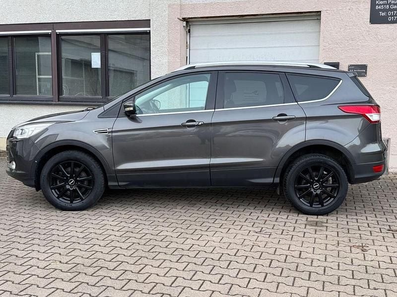 Gebraucht Ford Kuga Titanium 179 PS (131 kW) 2015 Magnetic SUV