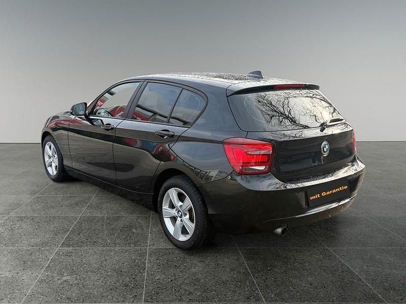 Gebraucht BMW 114 Advantage 102 PS (75 kW) 2014 Schwarz Kleinwagen