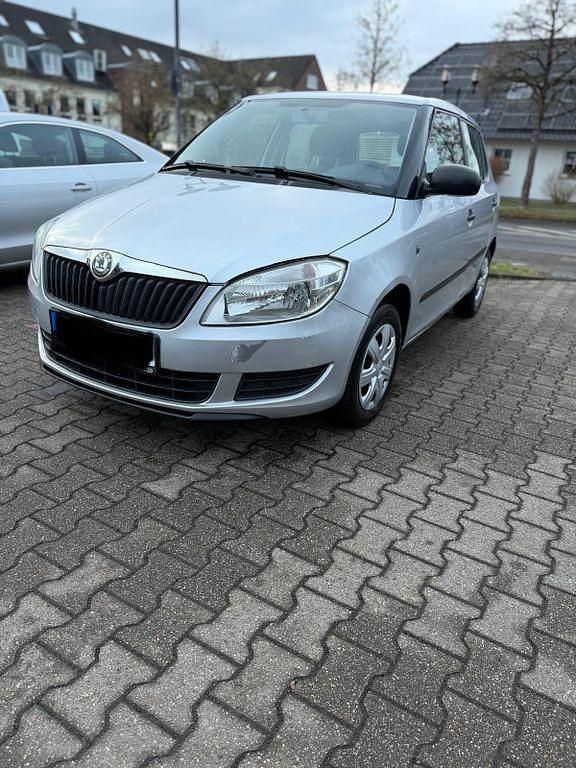 Gebraucht Skoda Fabia Cool Edition 60 PS (44 kW) 2010 Silber Limousine