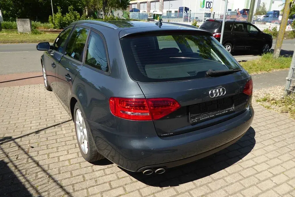 Second-hand Audi A4 Ambition 143 CP (105 kW) 2011 Gri Break