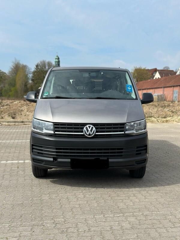 Silber Gebraucht 2018 VW T6 Van | 14.250 € (Guter Preis) - Bild 1/4