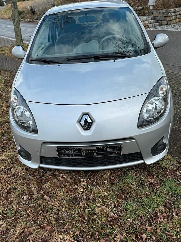 Silber Gebraucht 2009 Renault Twingo Kleinwagen | 2.290 € (Guter Preis) - Bild 1/4
