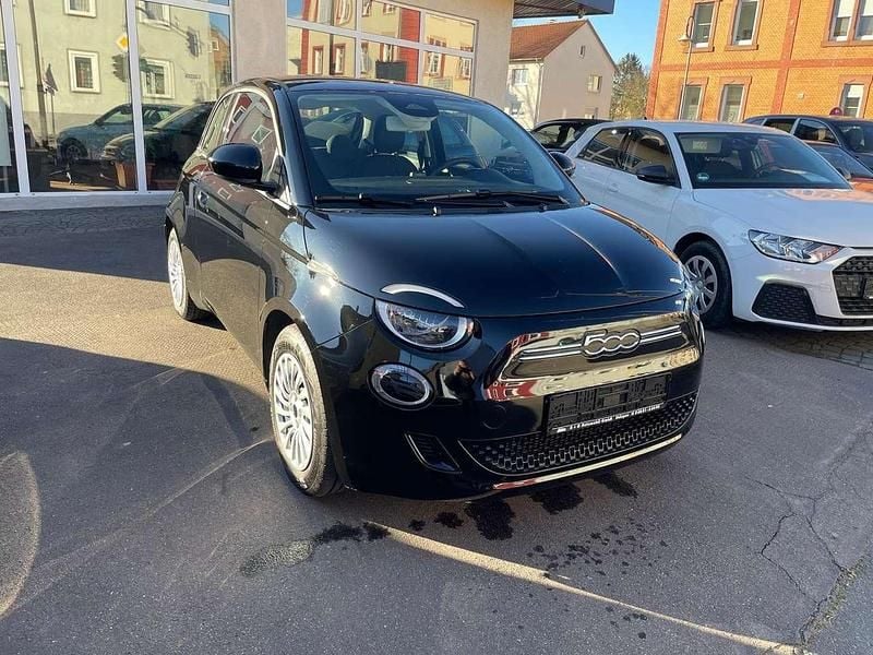 Onyx schwarz Gebraucht 2022 Fiat 500e Action Limousine | 12.900 € (Superpreis) - Bild 1/4