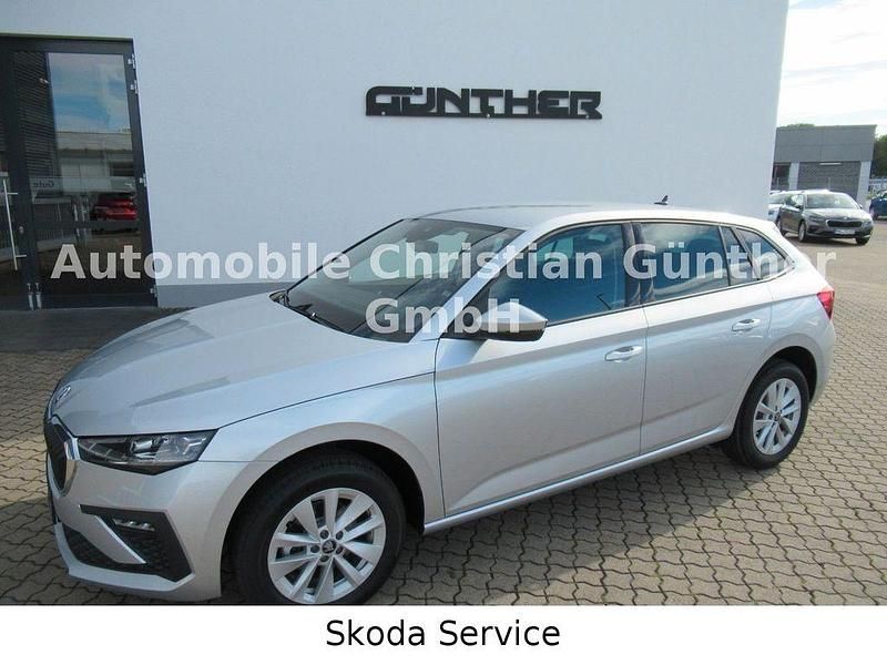 Neu Skoda Scala Selection 116 PS (85 kW) 2025 Silber Kleinwagen