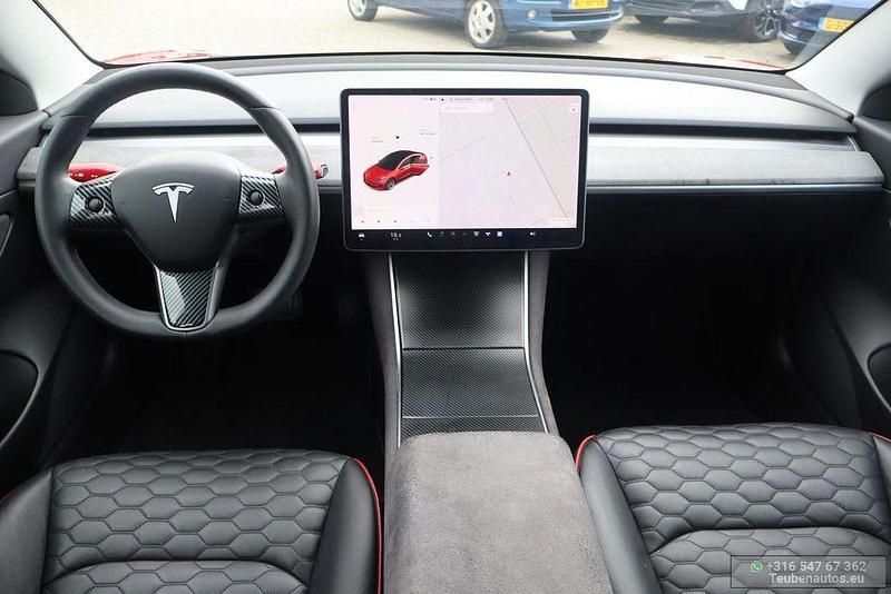Gebraucht Tesla Model 3 Standard Range 175 kW (238 PS) 2020 Rot Limousine