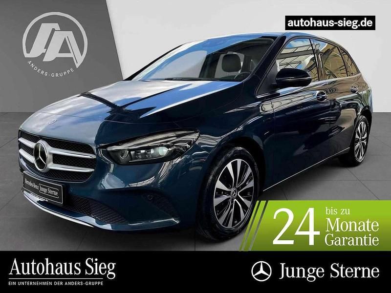 Denimblau Gebraucht 2021 Mercedes B250e Style Van / Kleinbus | 28.114 € (Etwas zu teuer) - Bild 1/3