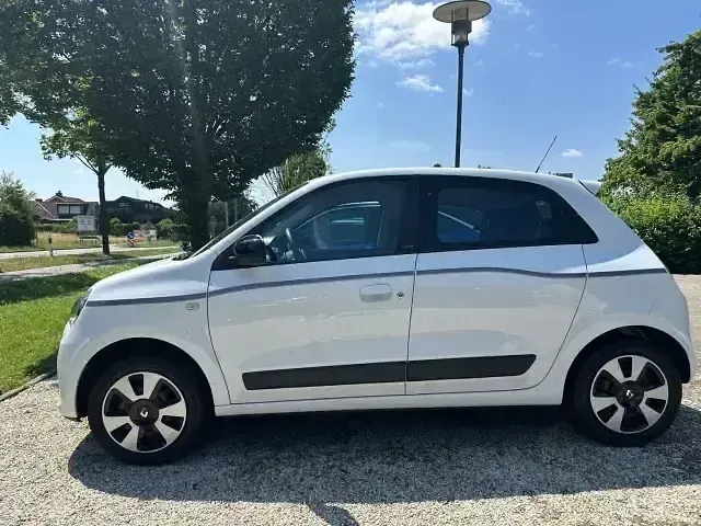 Gebraucht Renault Twingo LIMITED 69 PS (50 kW) 2018 Weiß Kleinwagen