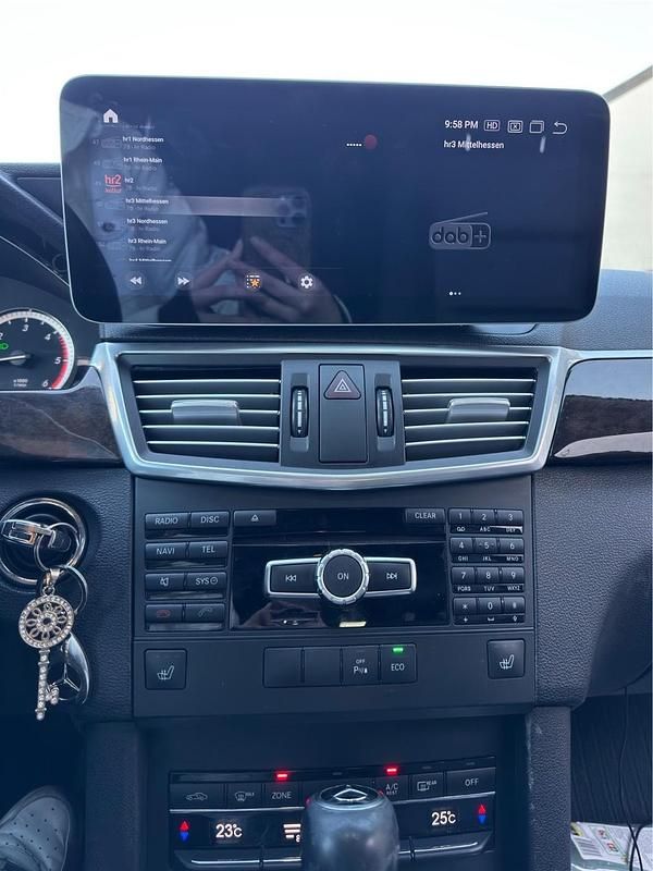 Gebraucht Mercedes E200 136 PS (100 kW) 2011 Silber Kombi