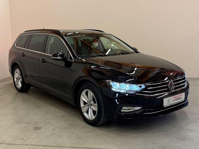 Gebraucht VW Passat Business 200 PS (147 kW) 2022 Schwarz Kombi