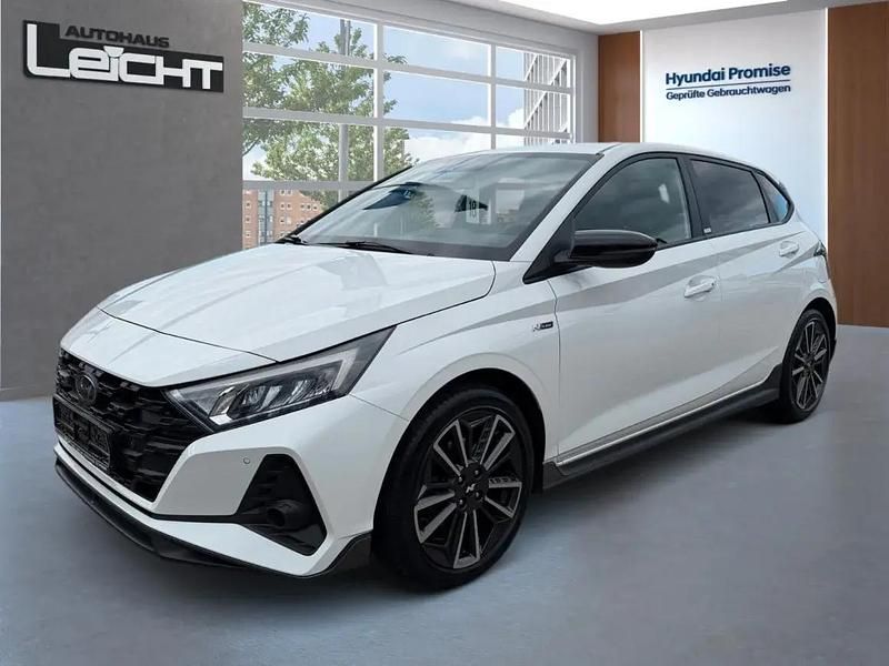 Polar white / sol Gebraucht 2021 Hyundai i20 N Line Kleinwagen | 13.990 € (Guter Preis) - Bild 1/1