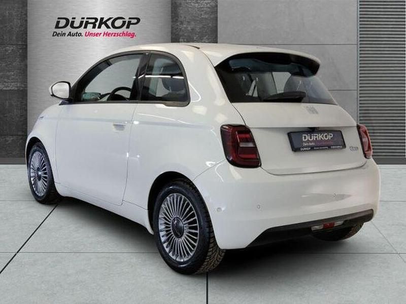 Gebraucht Fiat 500e 69 kW (95 PS) 2023 Arktis weiß Kleinwagen