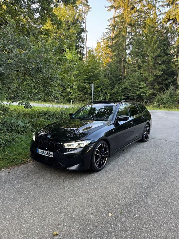 Schwarz Gebraucht 2022 BMW M340 Shadowline Limousine | 48.500 € (Fairer Preis) - Bild 1/4