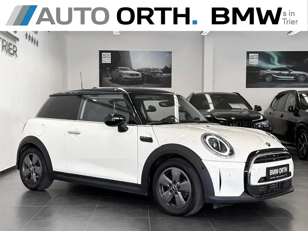 Gebraucht Mini Cooper 136 PS (100 kW) 2022 Weiß Kleinwagen