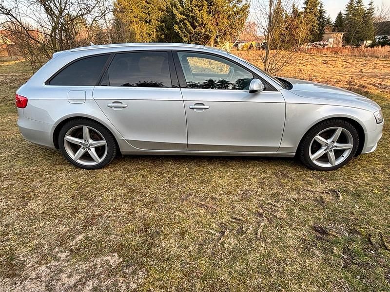 Gebraucht Audi A4 177 PS (130 kW) 2013 Silber Kombi